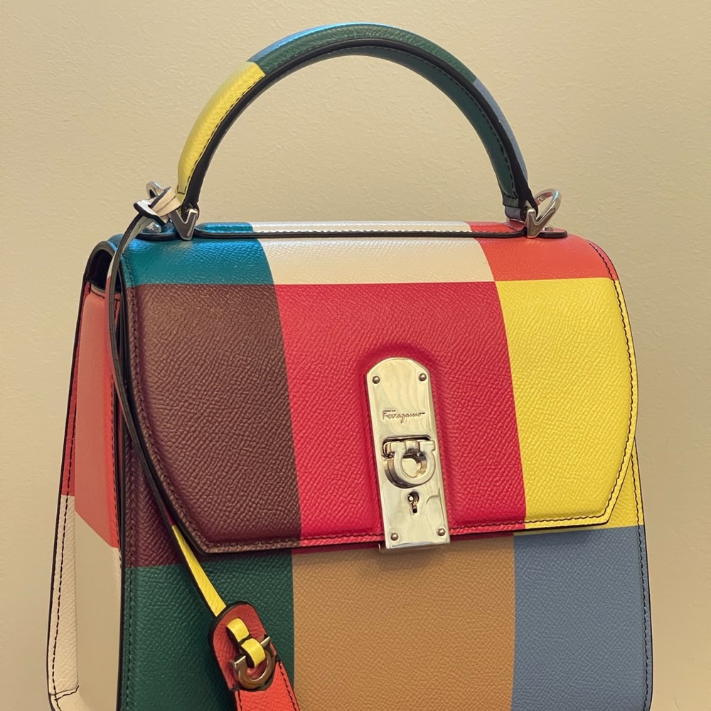 100% AUTH NEW SALVATORE FERRAGAMO BOXYZ LEATHER BAG/HANDBAG/PURSE MULTICOLOR